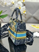 Dior Medium Lady D-Lite bag - Image 3