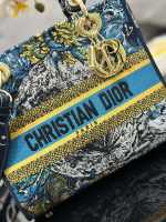 Dior Medium Lady D-Lite bag - Image 5
