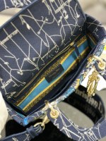 Dior Medium Lady D-Lite bag - Image 9