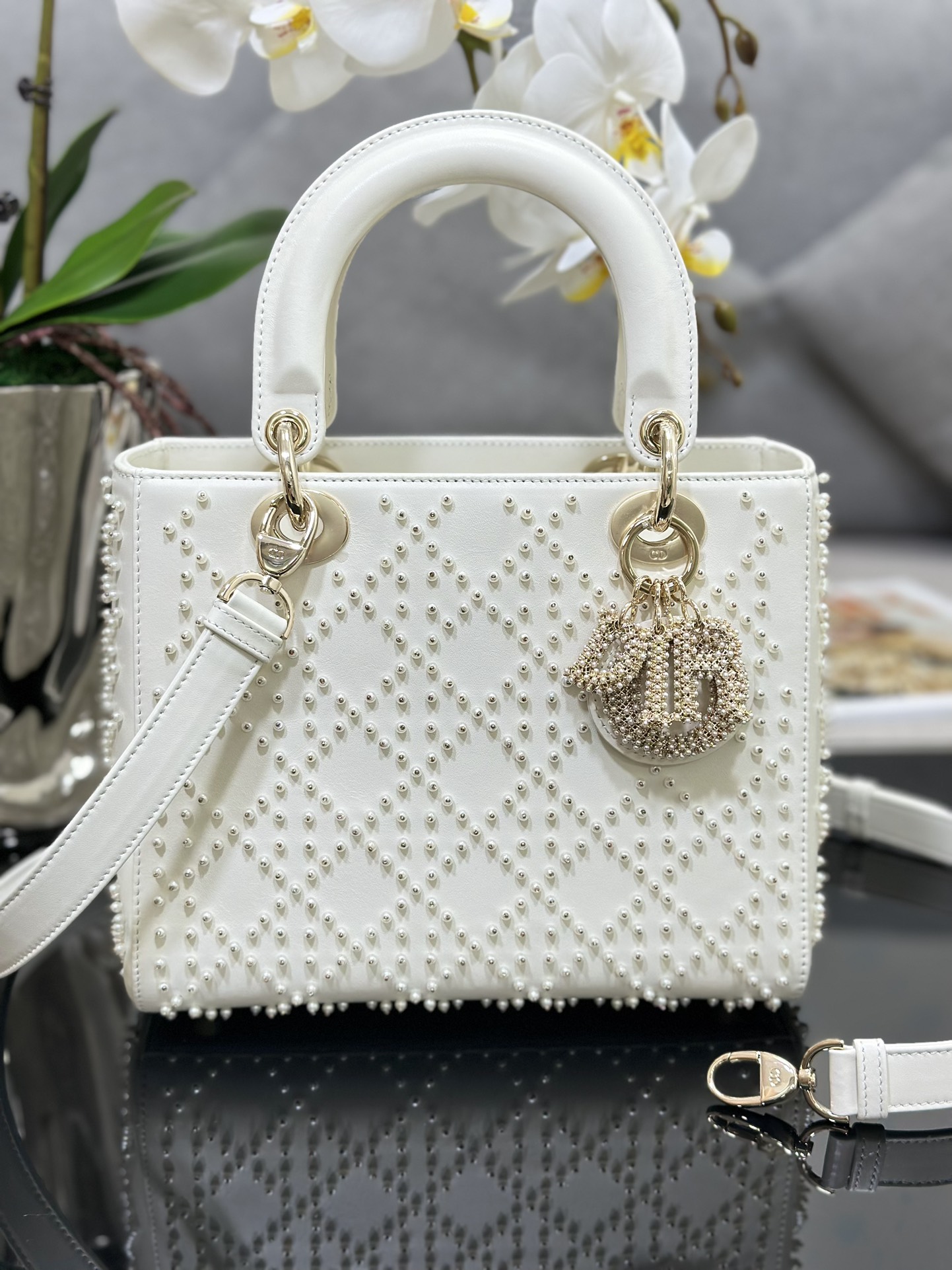HSC-87A72DA8CE13 Dior Medium Lady D-Lite bag - Image 1