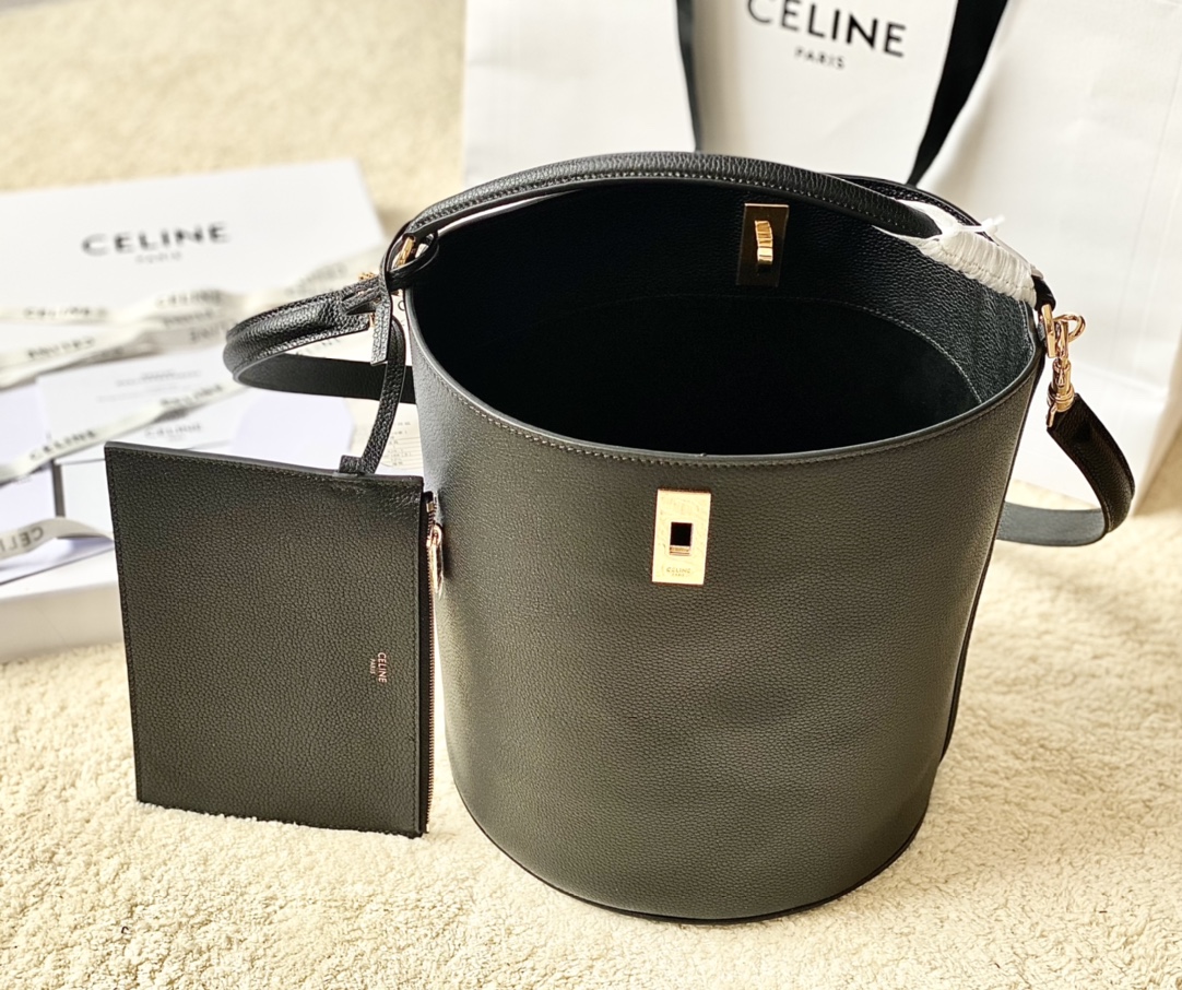 HSC-87BE117786B6 CELINE Bucket 16 - Image 1
