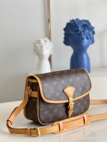 Louis Vuitton Vintage Bag - Image 6