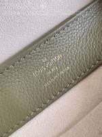 Louis Vuitton Lockme Ever Mini - Image 9