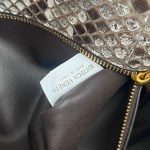 BOTTEGA VENETA Small Liberta - Image 2