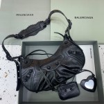 Balenciaga Le Cagole