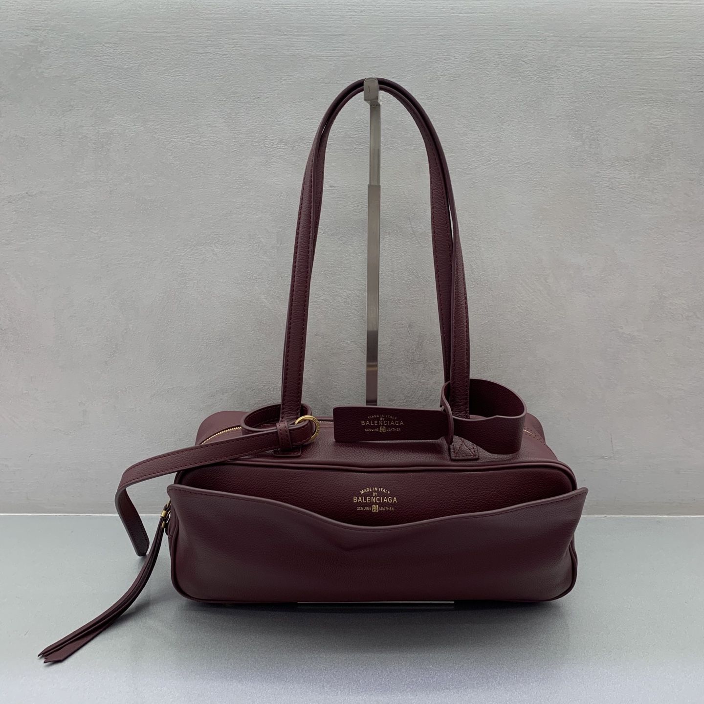 HSC-8DDA8813BF5B Balenciaga Women’s Carrie Bowling Bag Small - Image 1