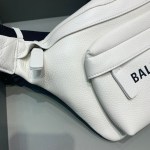 Balenciaga Waist bag - Image 3