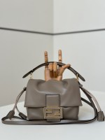Fendi Mamma Baguette Small