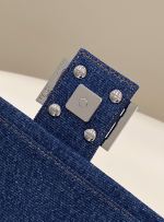 Fendi Baguette Bag - Image 8