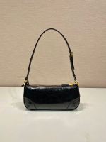 Prada Re-Edition 2002 small leather shoulder bag - Image 6