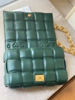 Bottega Veneta The Chain Cassette - Image 4