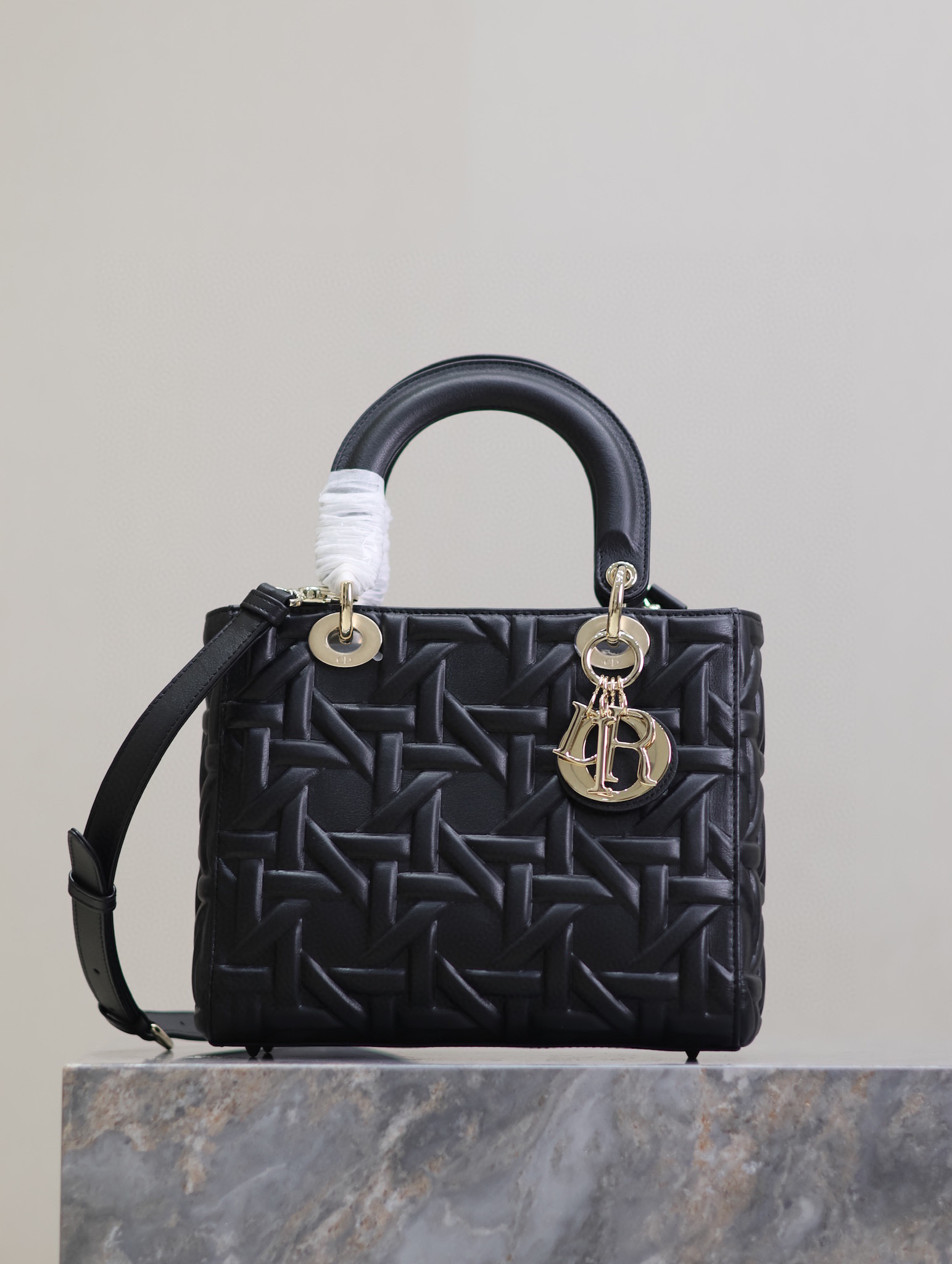 HSC-9A2CC0B50320 Medium Lady Dior Bag - Image 1