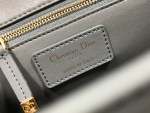 Dior 30 Montaigne - Image 9