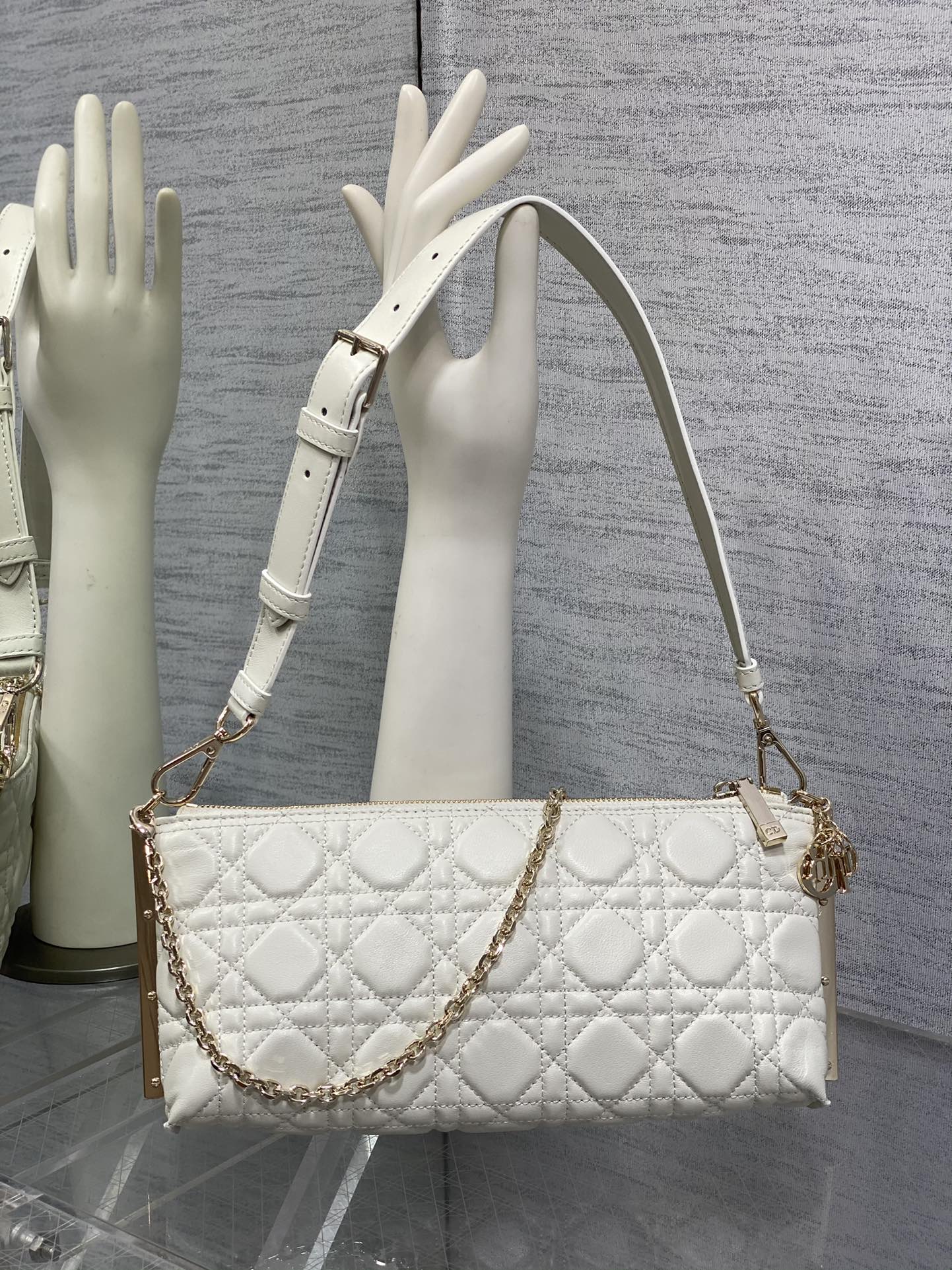 HSC-9D8E9F7DE246 DIOR CLUB BAG - Image 1