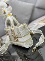 Dior Lady D-Joy Bag Medium - Image 3