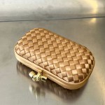 Bottega Veneta BV Knot Clutch - Image 6