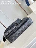 Louis Vuitton Trio Messenger - Image 6