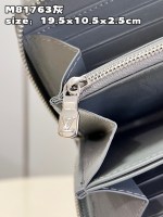 Louis Vuitton Zippy Wallet - Image 3