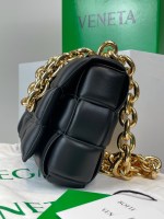 Bottega Veneta The Chain Cassette - Image 8