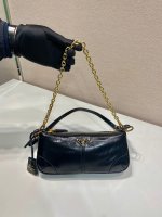Prada Re-Edition 2002 medium leather shoulder bag - Image 3