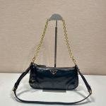 Prada Re-Edition 2002 medium leather shoulder bag