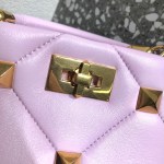 Valentino Garavani Roman Stud - Image 2