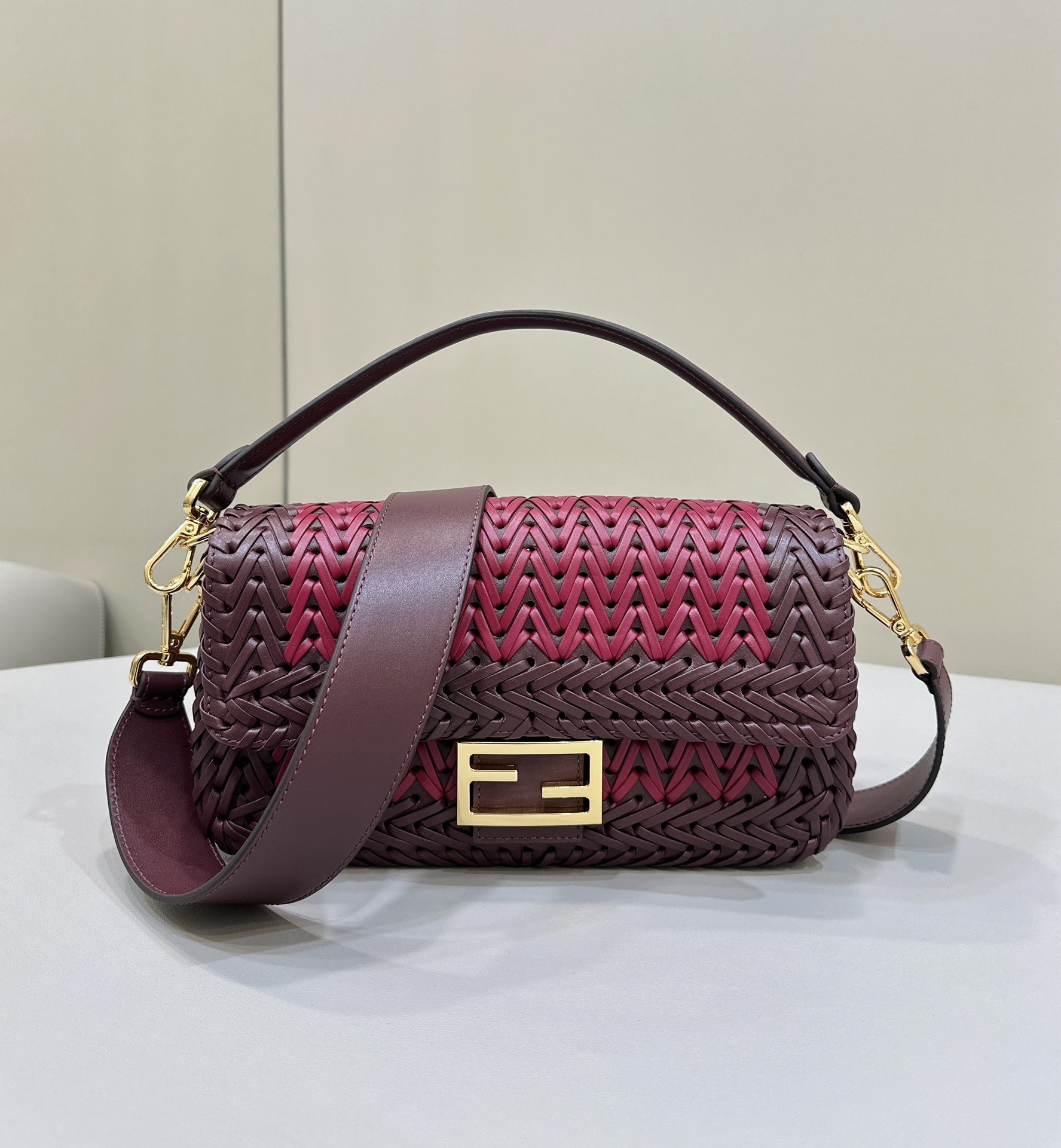 HSC-A12F2FBDF2BF Fendi Baguette Handbag - Image 1