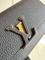 Louis Vuitton wallet capucines - Image 3