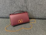 Valentino Garavani Vring WOC Chain Bag - Image 2