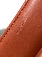 CELINE CHAIN SHOULDER BAG MATELASSE MONOCHROME - Image 9