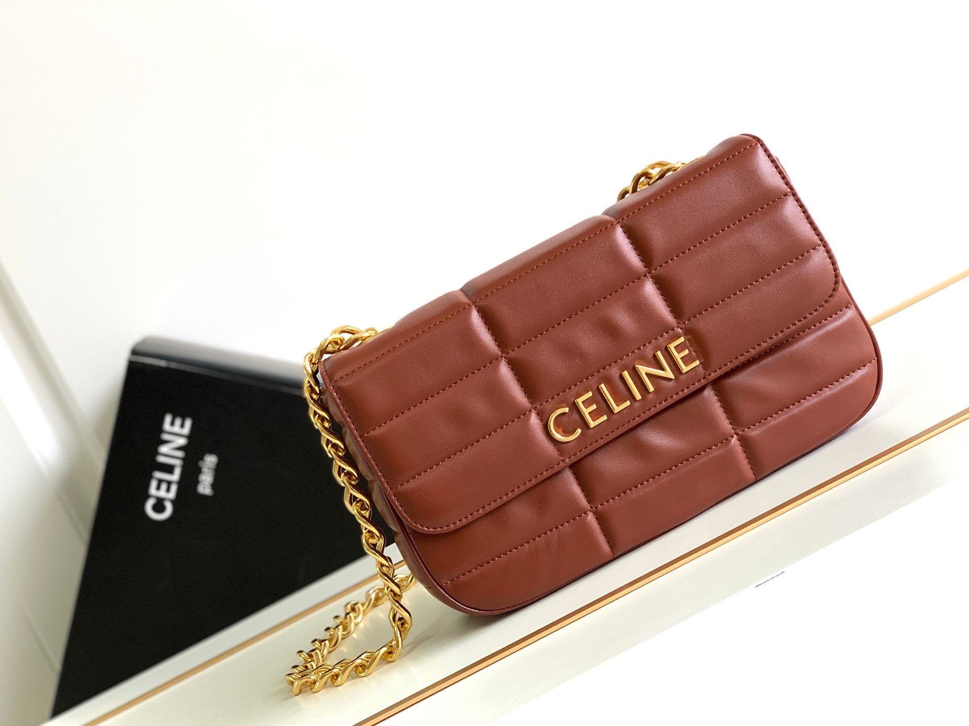 HSC-AA843126E416 CELINE CHAIN SHOULDER BAG MATELASSE MONOCHROME - Image 1