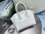 Givenchy Antigona Bag - Image 5