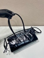 Prada Medium leather handbag - Image 3