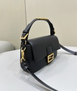 Fendi BAGUETTE Handbag - Image 3