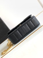 CELINE CHAIN SHOULDER BAG MATELASSE MONOCHROME CELINE IN QUILTED GOATSKIN - Image 4