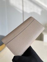 Louis Vuitton wallet capucines - Image 3