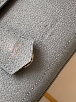 Louis Vuitton Sac Lockme BB - Image 6