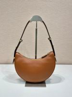 Prada Arqué Leather Shoulder Bag - Image 4