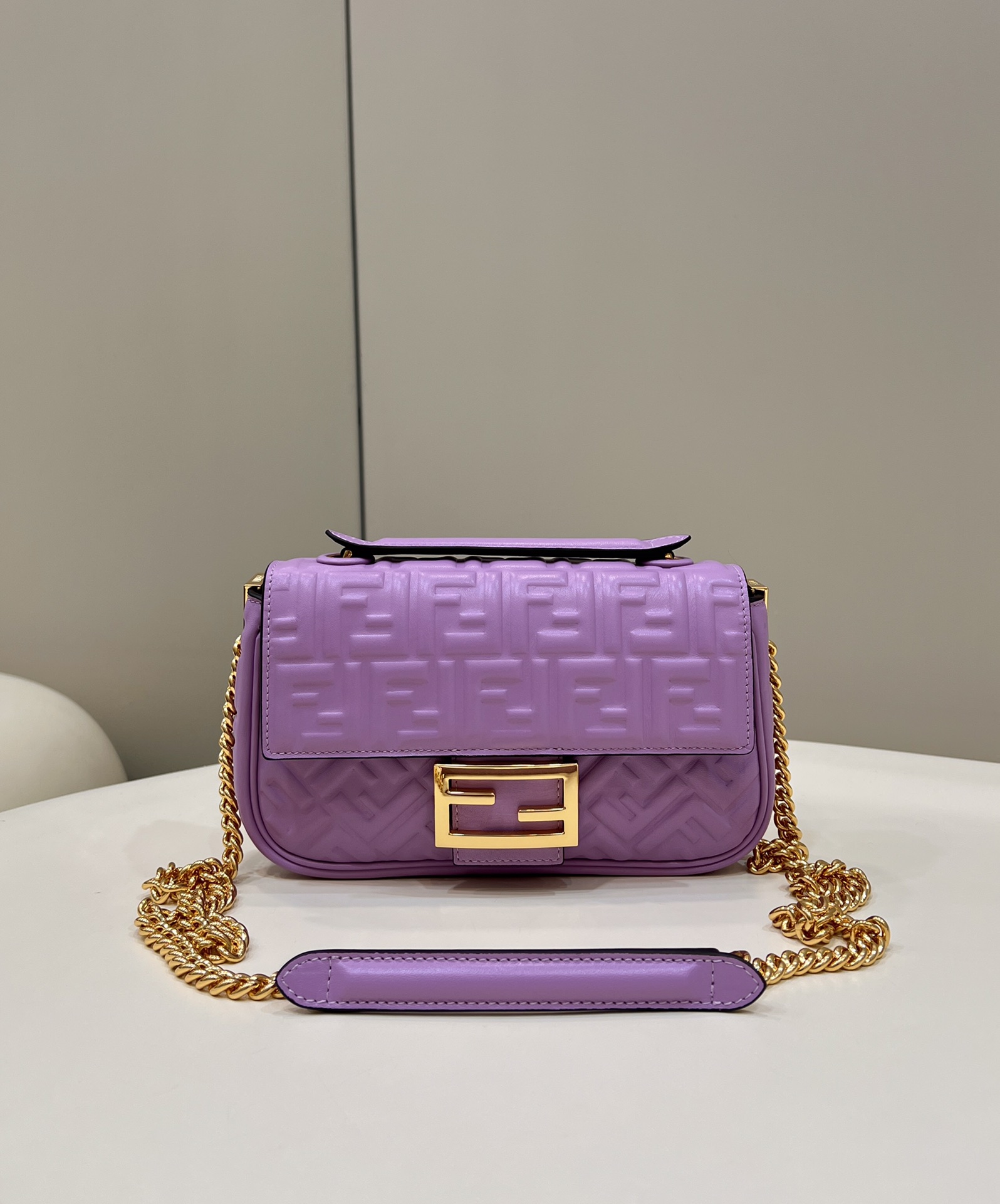 HSC-BA22981F7F13 Fendi Baguette Bag - Image 1