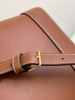 CELINE BUCKET CUIR TRIOMPHE BAG - Image 8