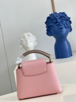 Louis Vuitton Capucines Mini - Image 5