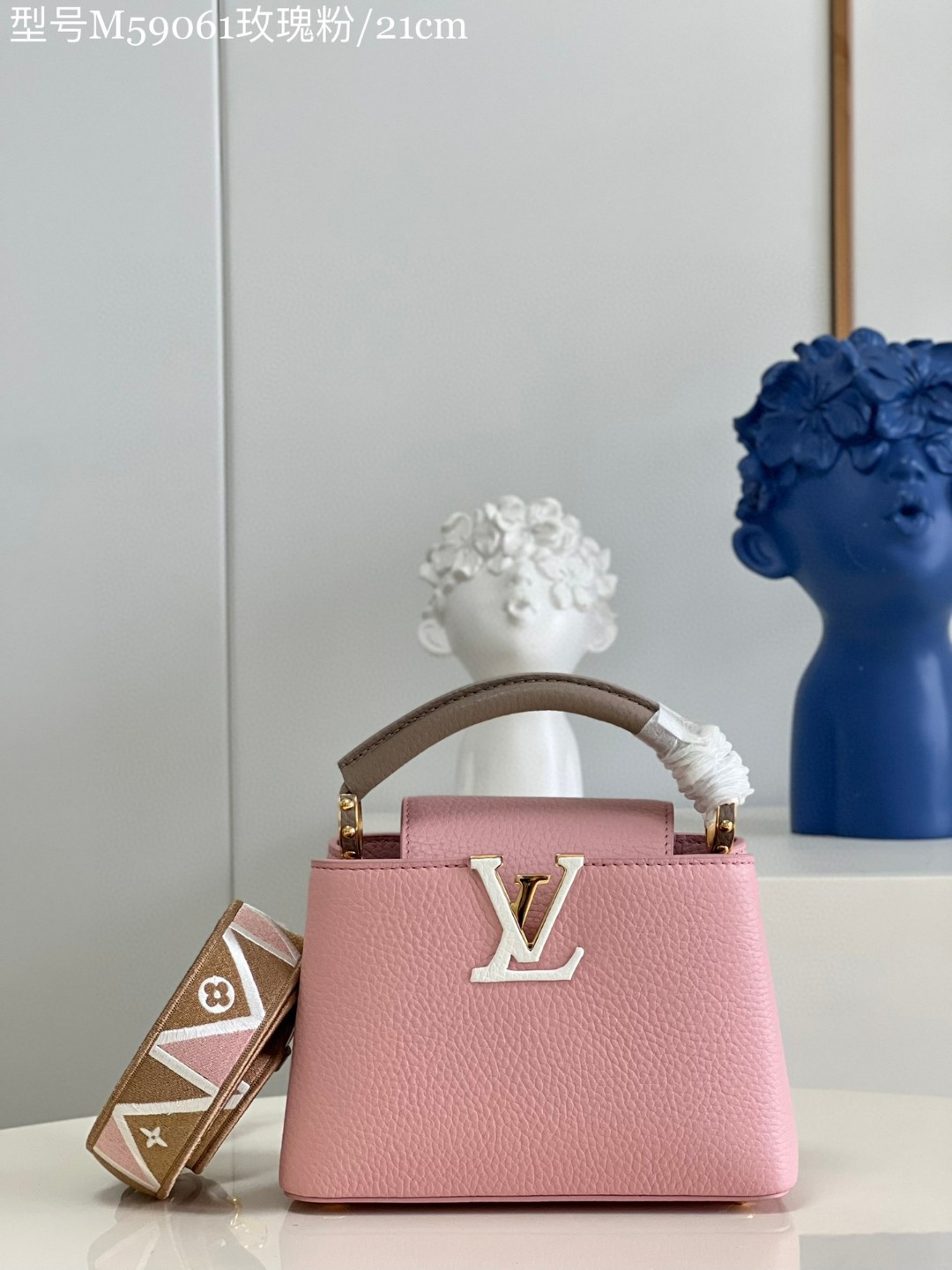 HSC-BB7974DF318F Louis Vuitton Capucines Mini - Image 1