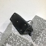 Valentino Beehive - Image 6