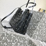 Valentino Beehive - Image 7