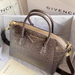 Givenchy Antigona Small