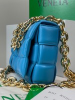 Bottega Veneta The Chain Cassette - Image 9