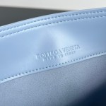 BOTTEGA VENETA Small Liberta Bucket - Image 3