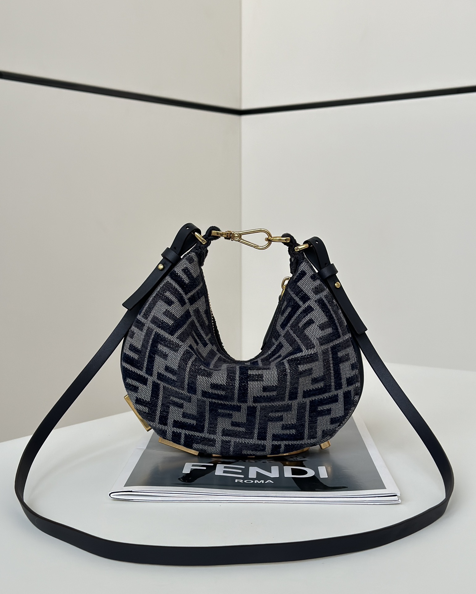 HSC-C2A5AFD783AD Fendi Fendigraphy Bag - Image 1