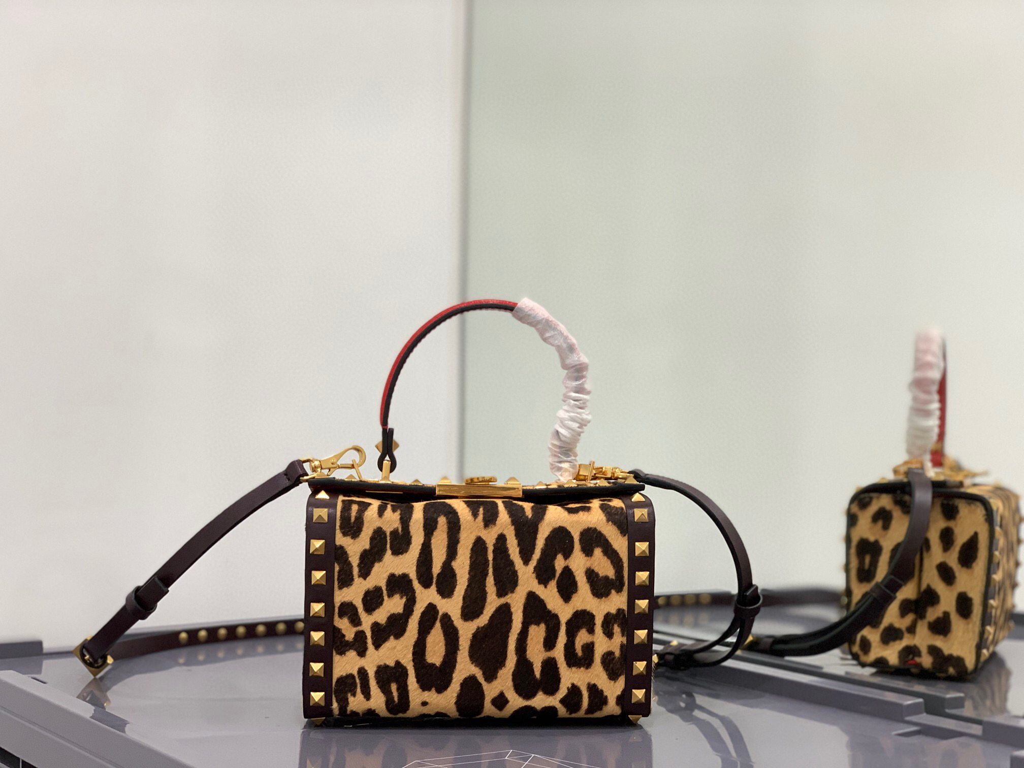 HSC-C5023BC2C083 Valentino Garavani Rockstud - Image 1