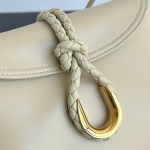 BOTTEGA VENETA Small Liberta - Image 4